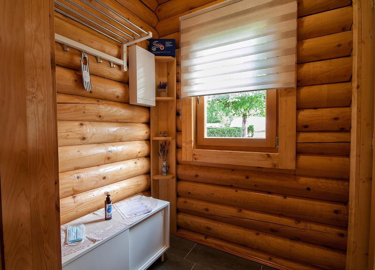 Country Lodge Vukovic Rakovica Exteriör bild