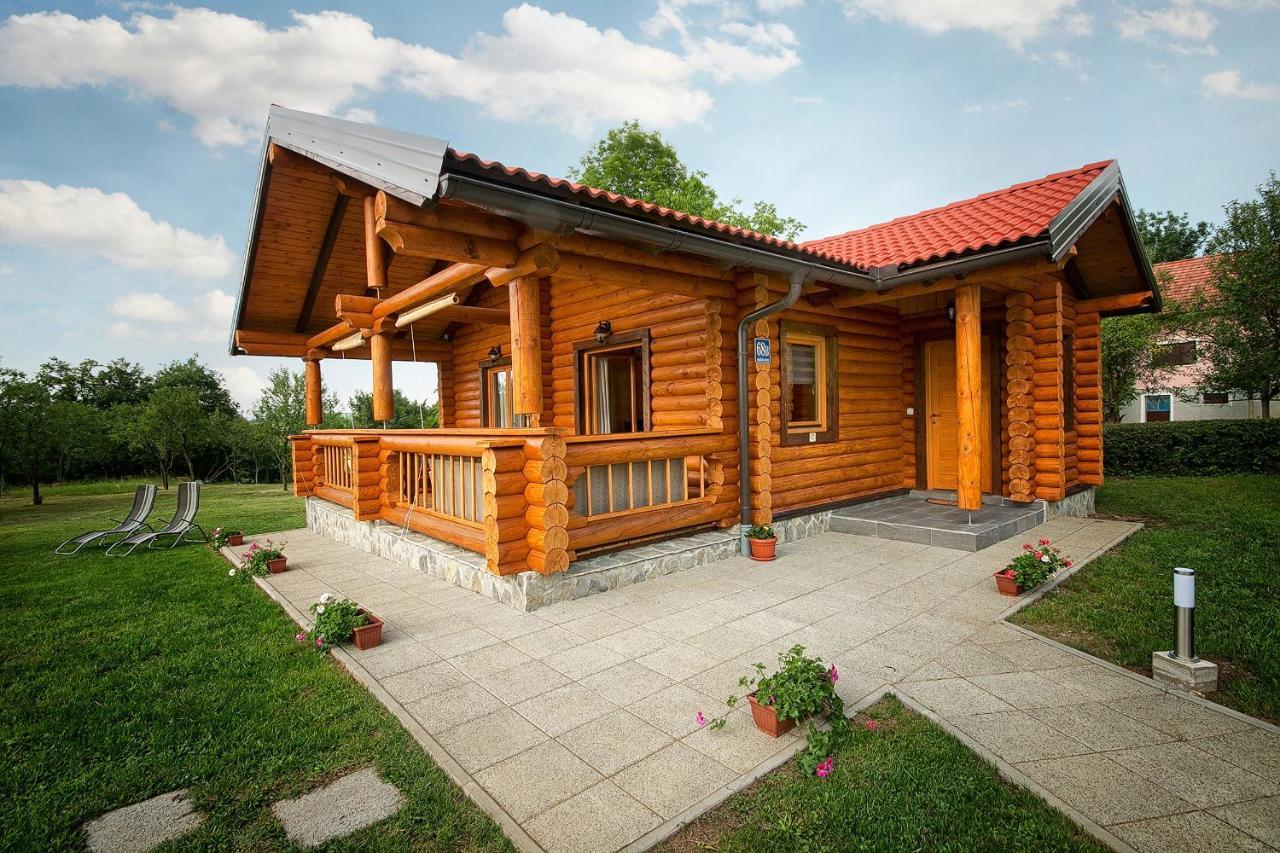 Country Lodge Vukovic Rakovica Exteriör bild