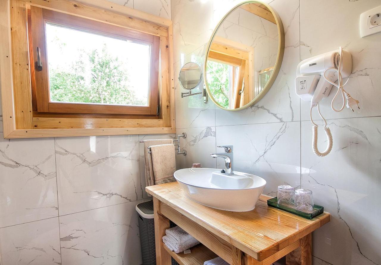 Country Lodge Vukovic Rakovica Exteriör bild