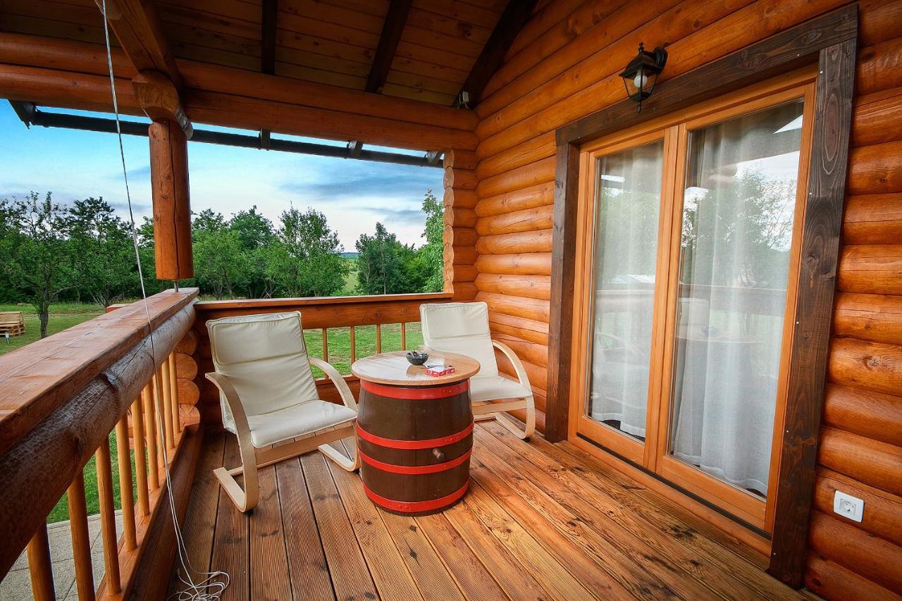 Country Lodge Vukovic Rakovica Exteriör bild